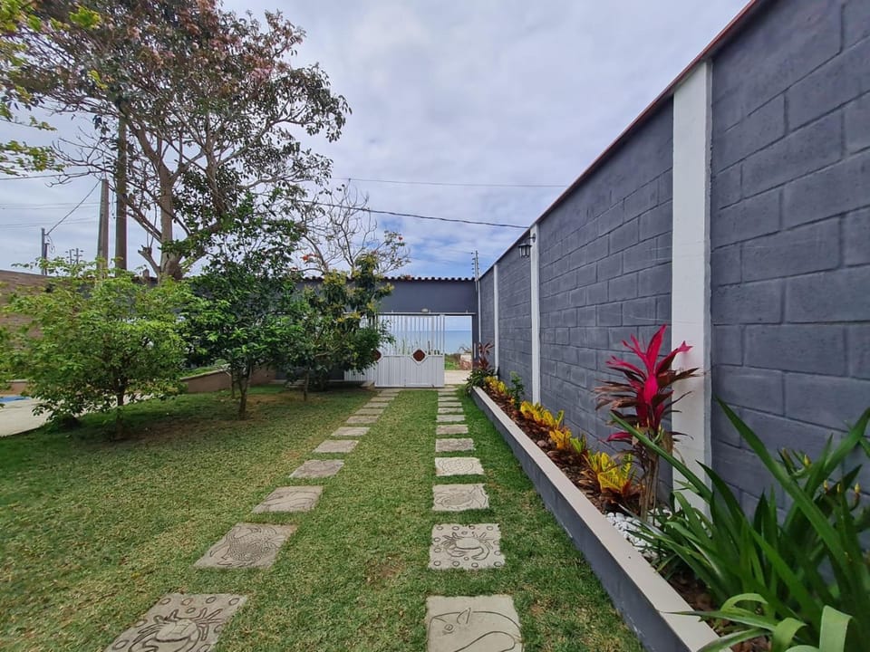 Cantinho das Palmeiras - Casa com Piscina Privativa - Enseada das Garças House in State of Espírito Santo, Brazil