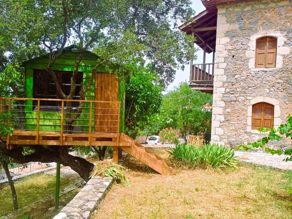 Arcadianis Villa at Psari Trikolonon Gortynia Villa in Arcadia, Greece