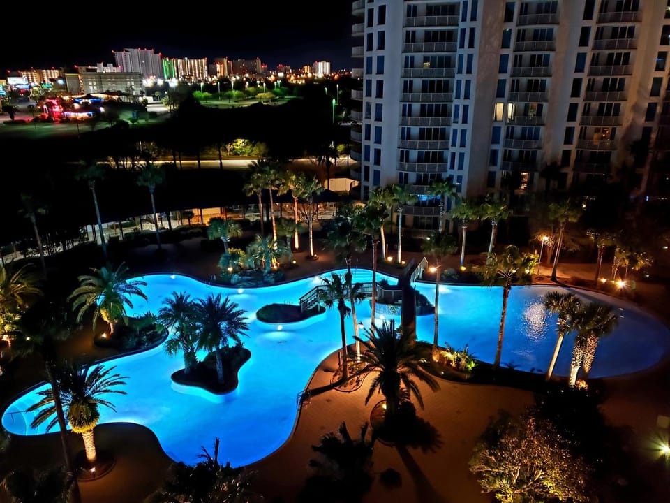 Pool view, Swimming pool