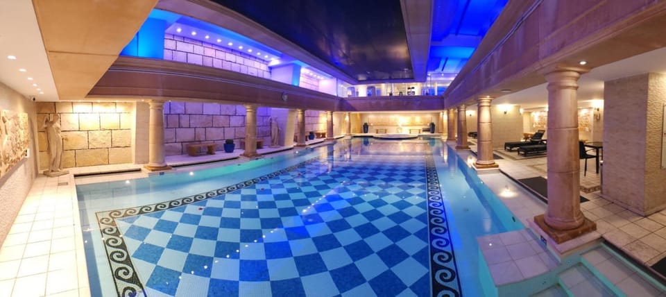 Pool view, Swimming pool