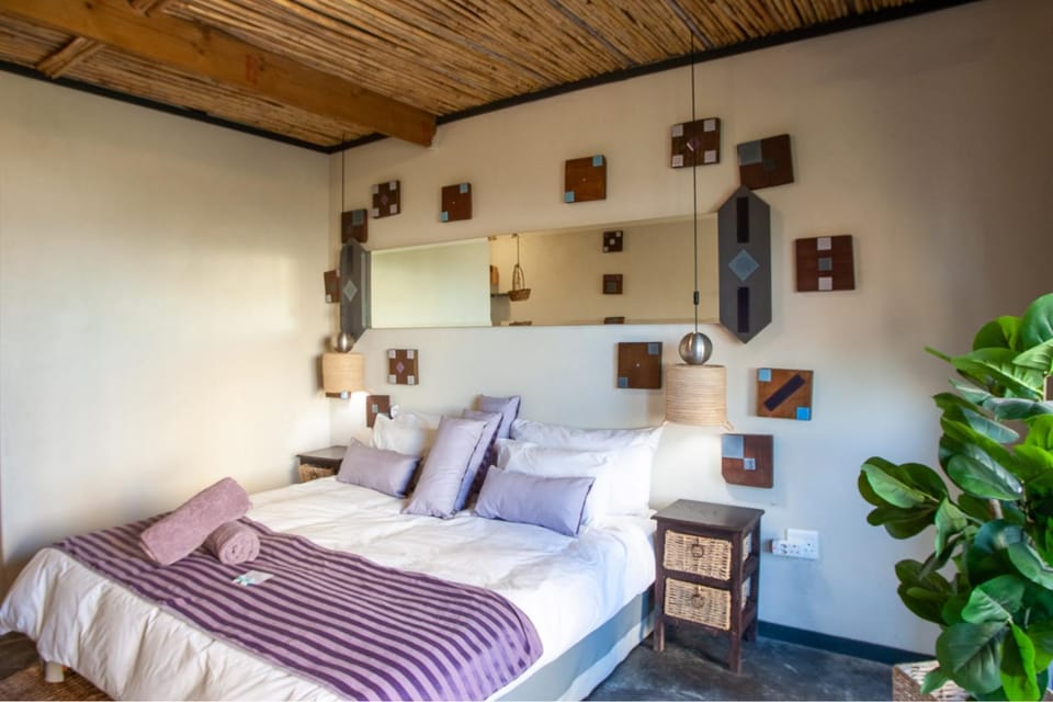 Bedrock Executive Honeymoon En-Suite Apartment in Cape Town