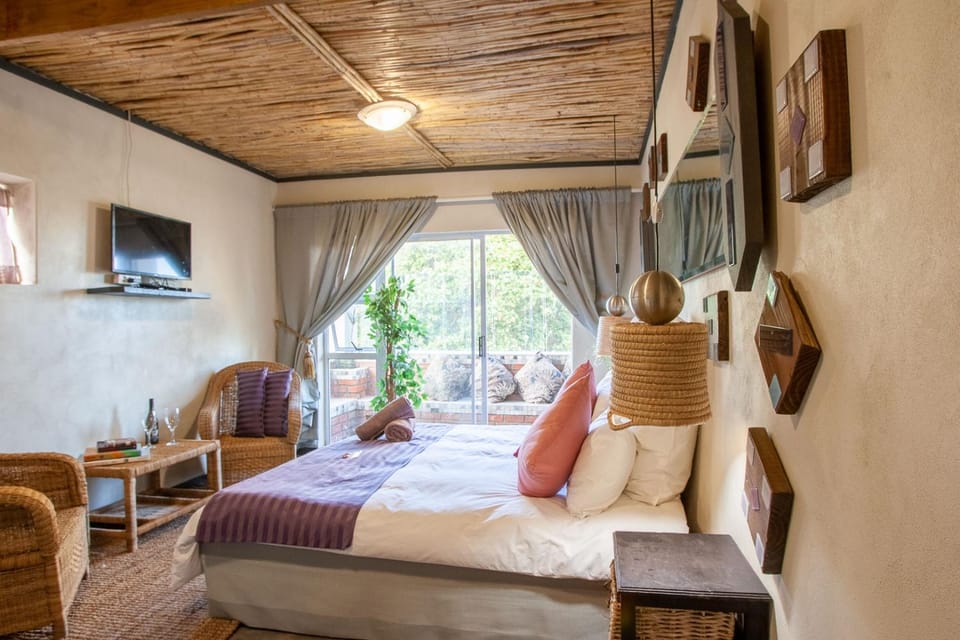 Bedrock Executive Studio with Kitchenette Apartment in Cape Town