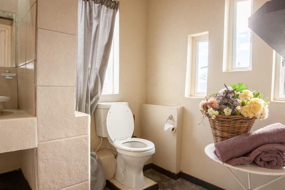 Bedrock Executive Top Floor En-Suite Studio Apartment in Cape Town