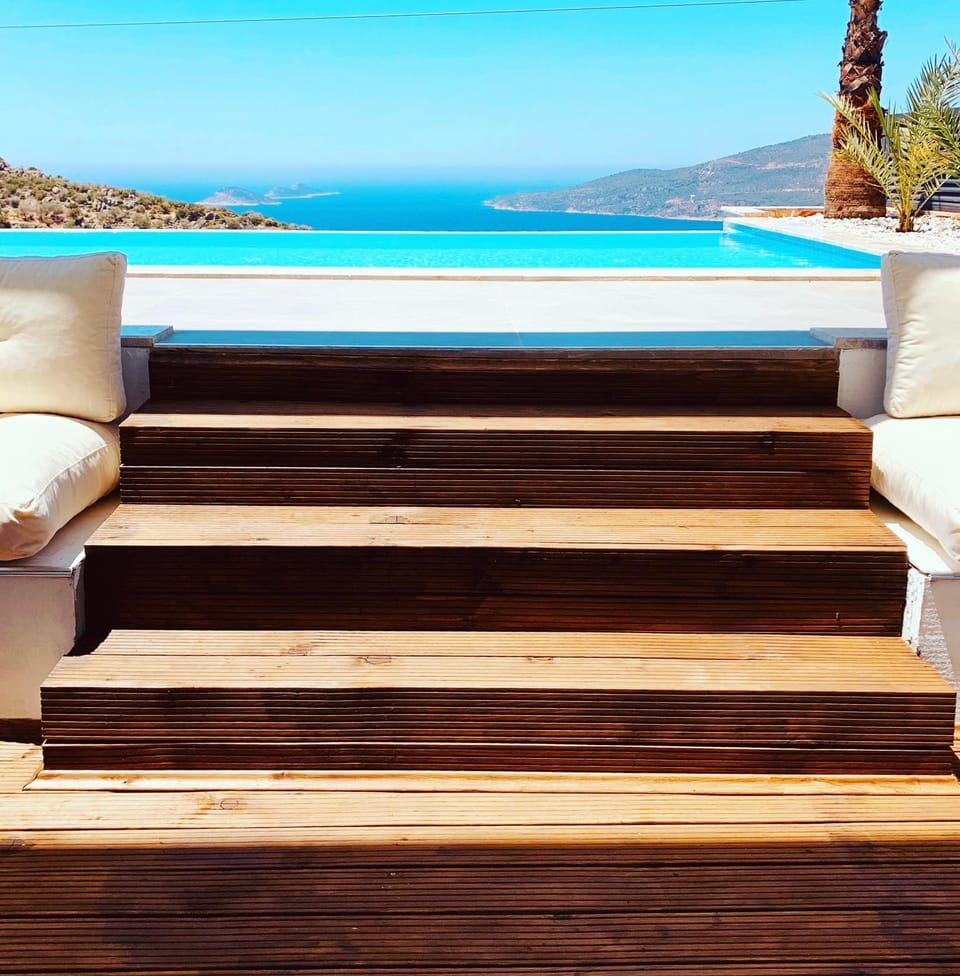 Luxury Villa for 8 with 20m large Infinity Pool in Kalkan Villa in Kalkan Belediyesi