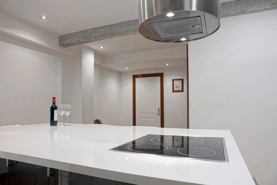Amplio apartamento en Gros con parking privado Apartment in San Sebastian