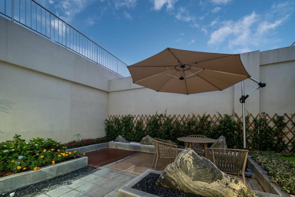 Garden, Garden view, sunbed