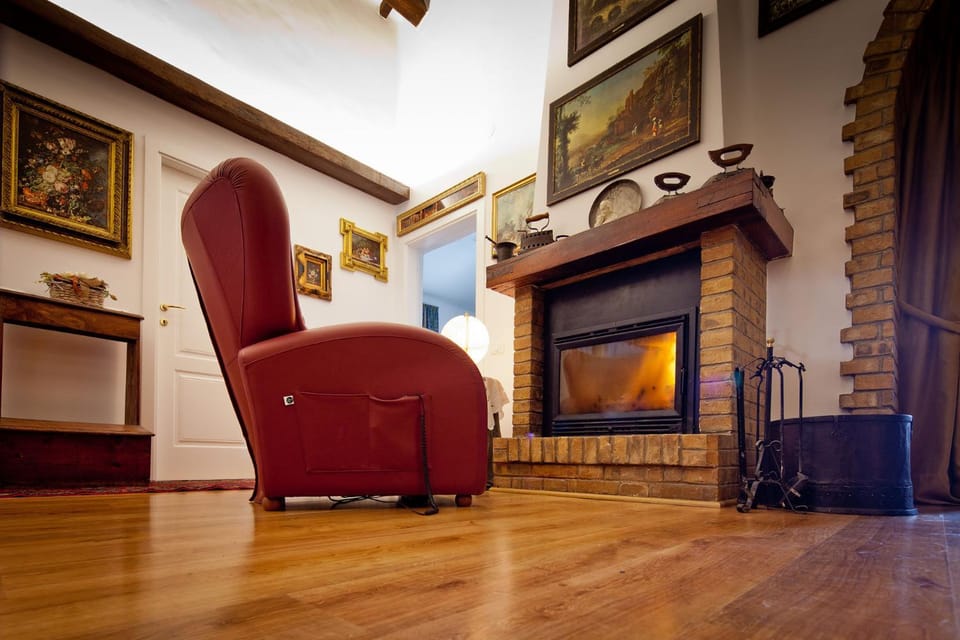 VILLA TITTI B&B Bed and Breakfast in Marche