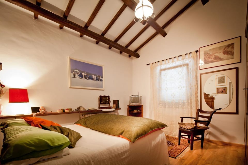 VILLA TITTI B&B Bed and Breakfast in Marche
