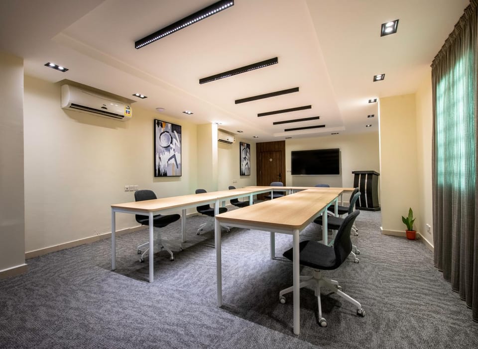 Meeting/conference room