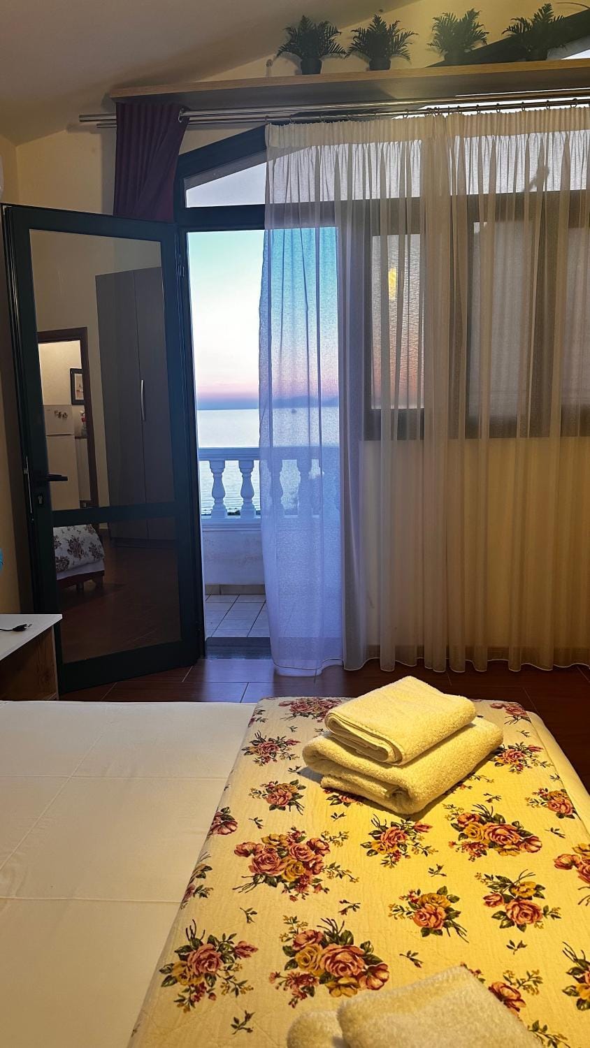 Villa Mare - for families & groups Vacation rental in Vlorë