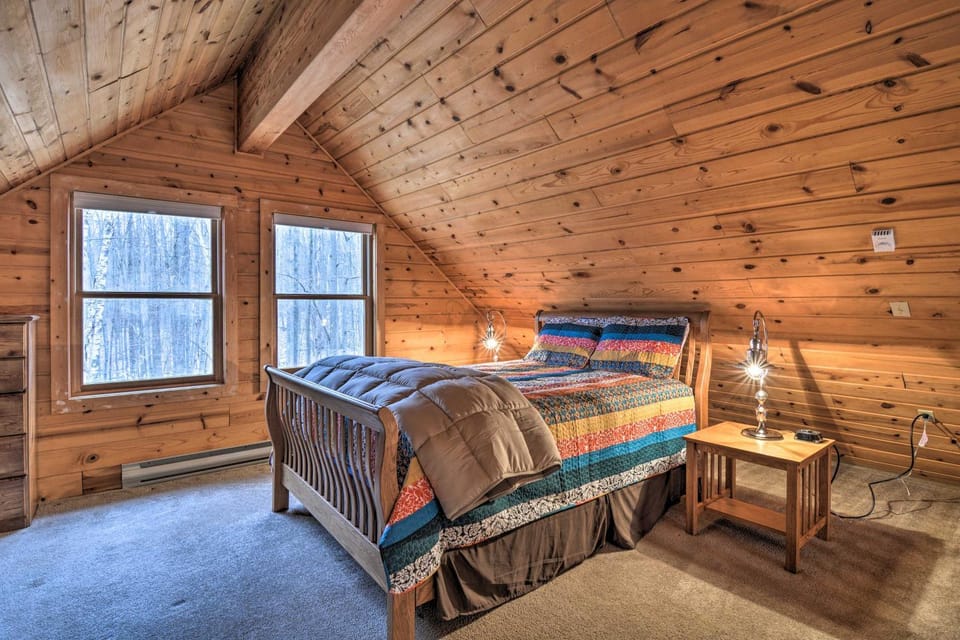 Secluded Gaylord Cabin w/ Deck, Fire Pit & Grill! Cabin in Michigan