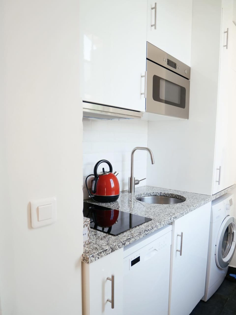Kitchen or kitchenette, dishwasher, oven, pet friendly, stove, toaster, washing machine