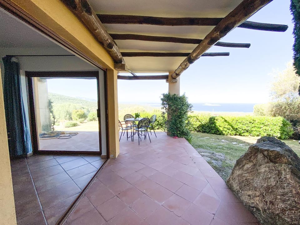 Sunrise 10 Apartment in Sardinia