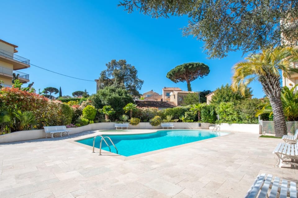 Apt With Pool 10 Min From The Beach Apartment in Sainte-Maxime