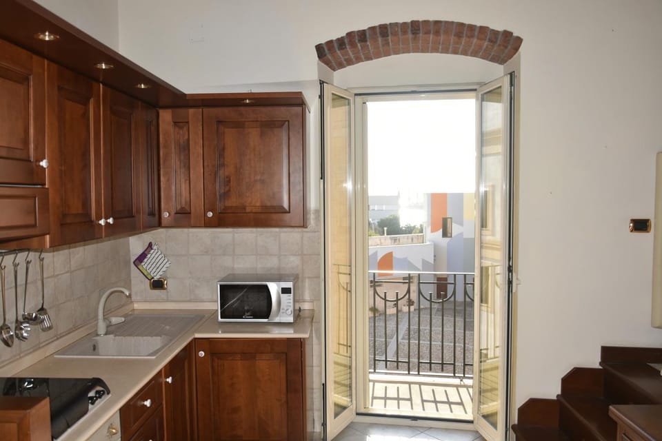 Kitchen or kitchenette, Sea view
