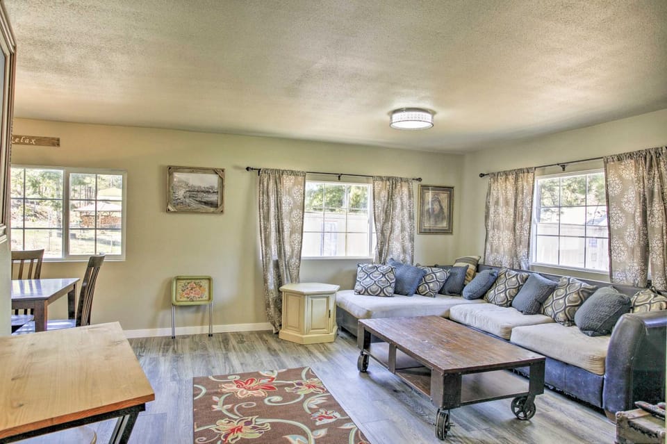 Kingston Sleeper: Unique Stay Near Silver Mountain House in Idaho