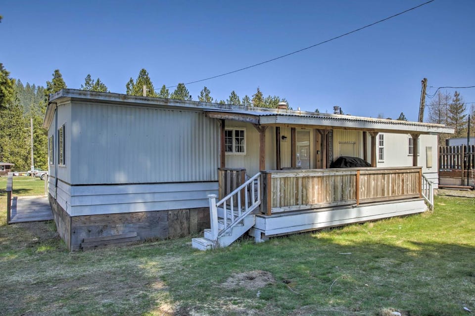 Kingston Sleeper: Unique Stay Near Silver Mountain House in Idaho