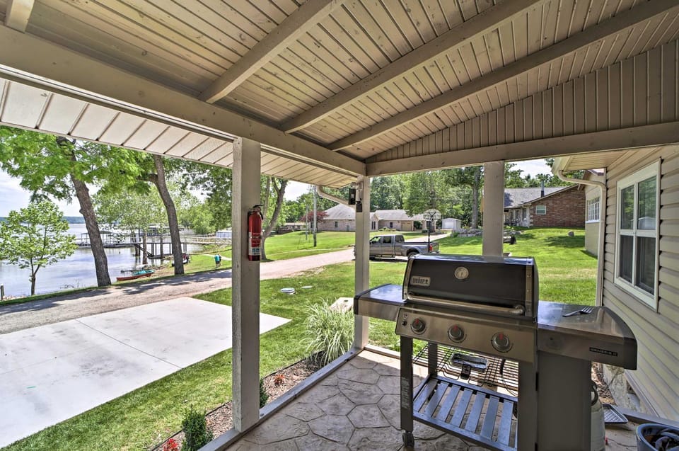 Dock and Grand Lake Access! Idyllic Afton Getaway House in Cleora