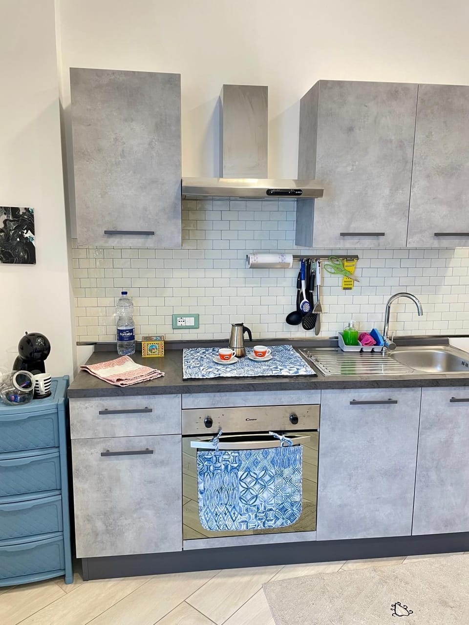 Kitchen or kitchenette, stove