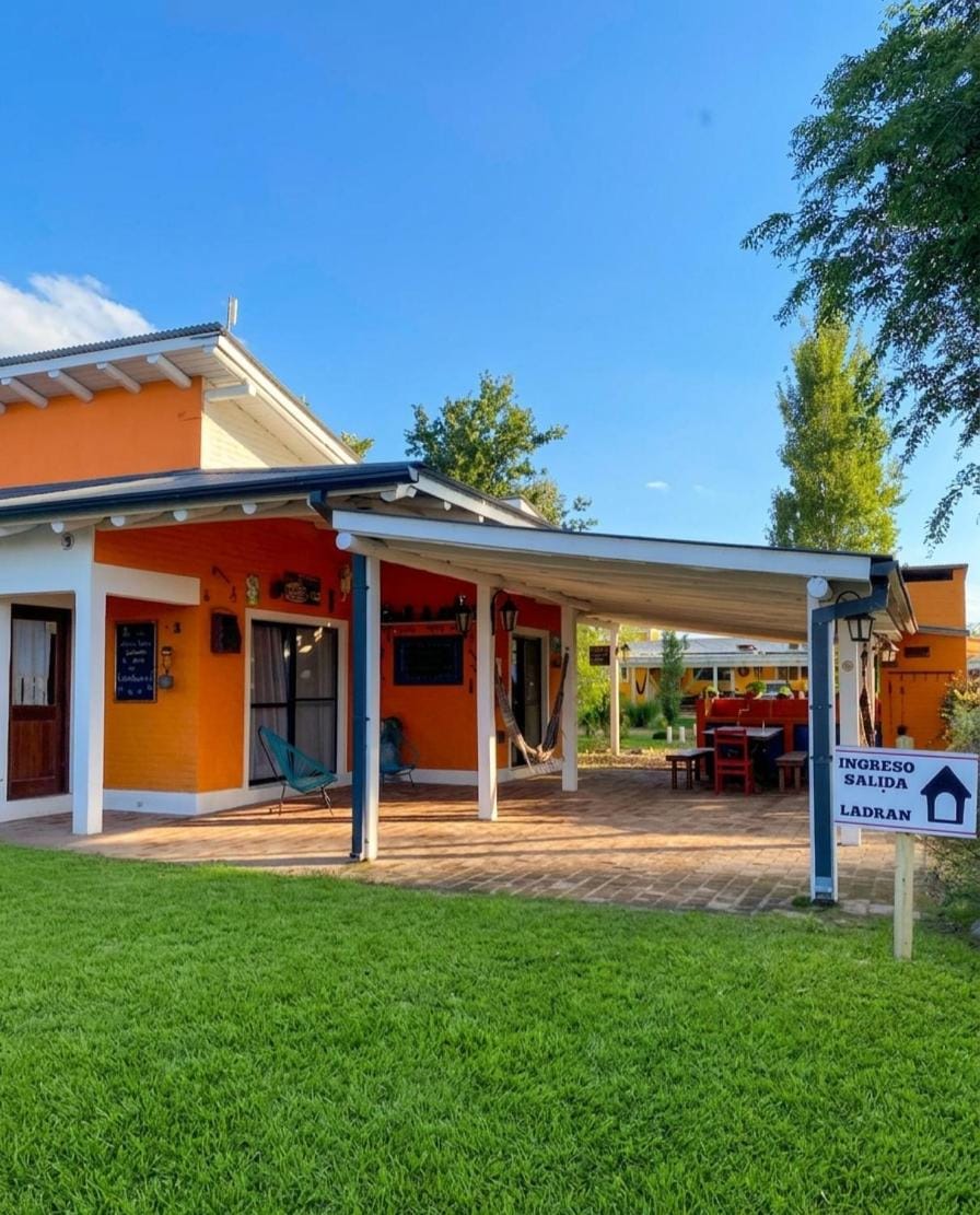BARRIO VIEJO House in Los Reartes
