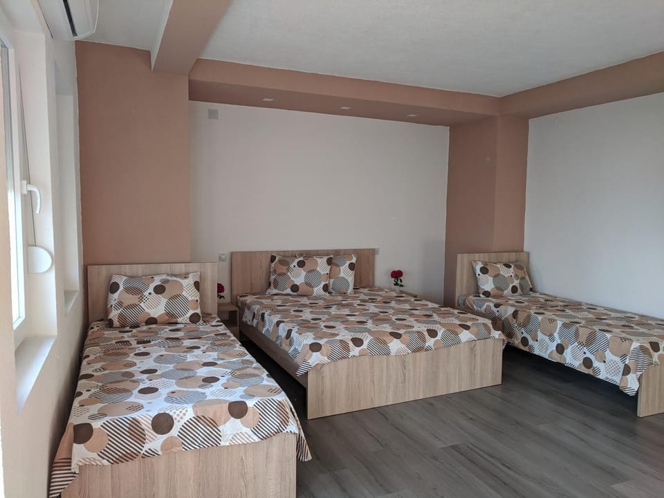 Ajkoski Apartments Pestani Bed and Breakfast in Municipality of Ohrid, North Macedonia