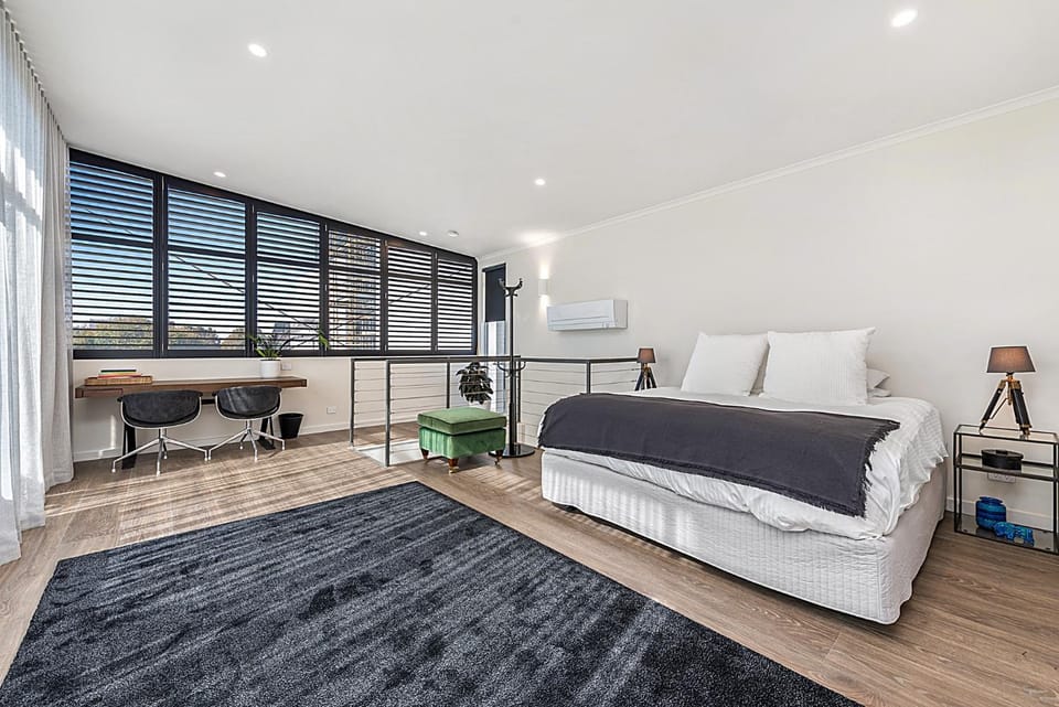Incredible Balcony Duplex in the Heart of Fitzroy Apartment in Melbourne