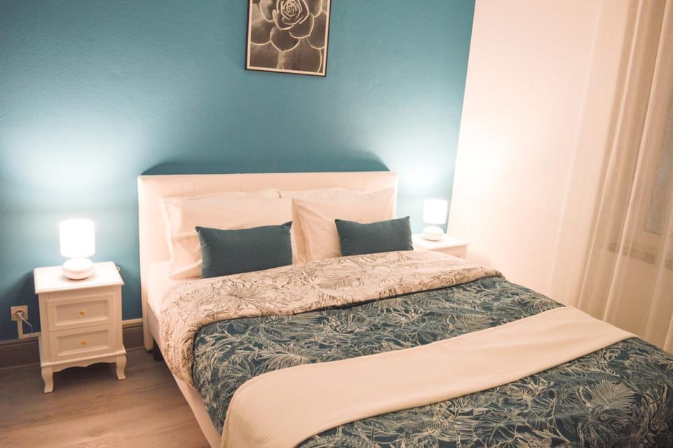 Bed, View (from property/room), Bedroom