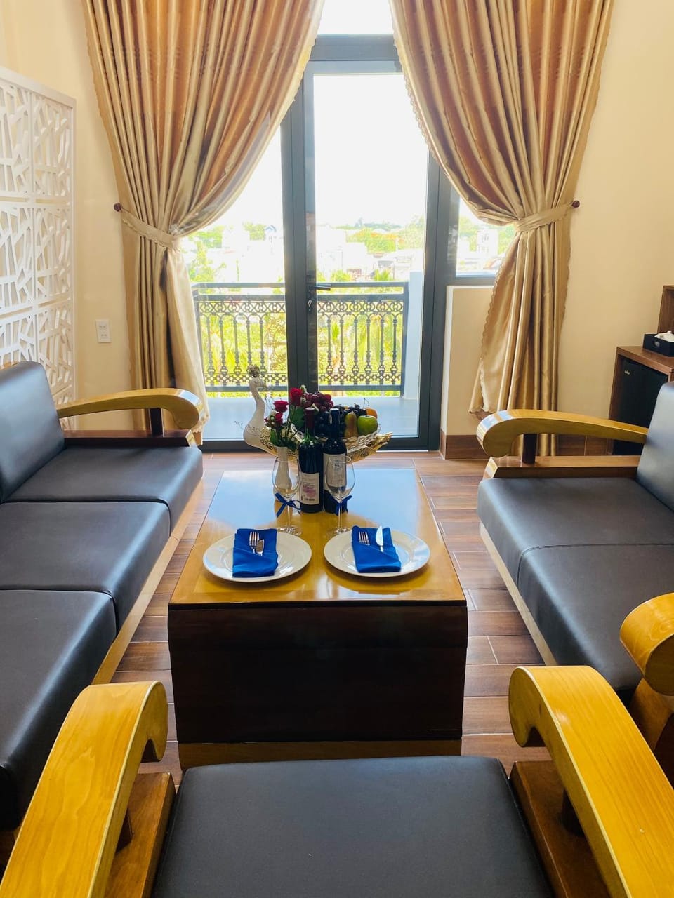 khách Sạn Yên Châu Hotel in Cambodia