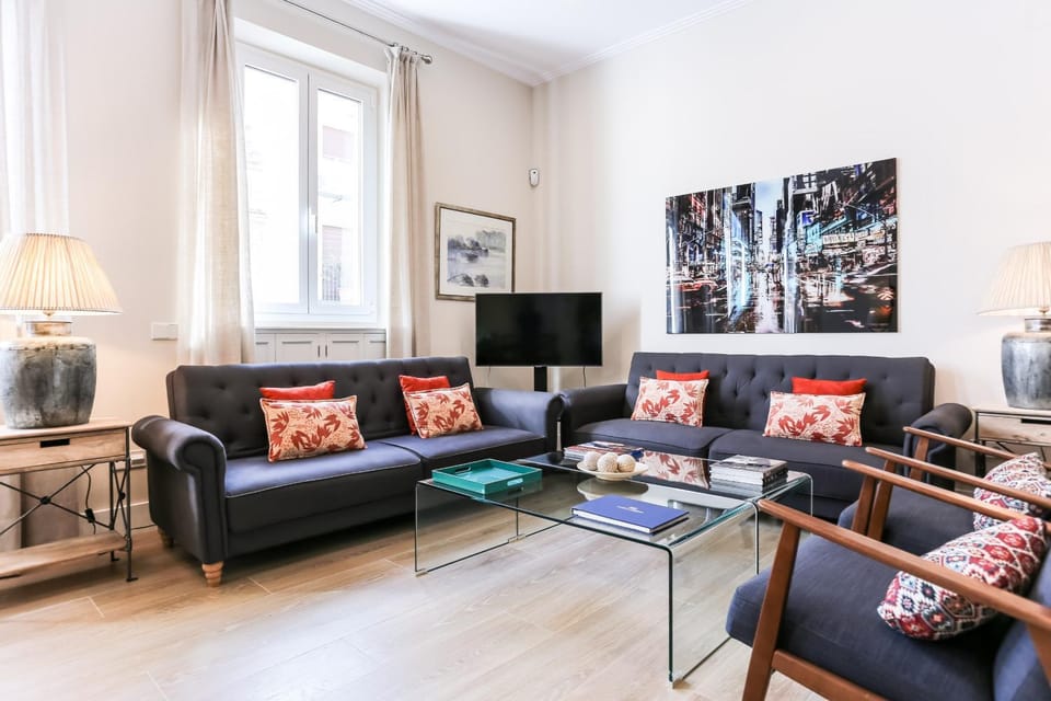 Communal lounge/ TV room, Living room