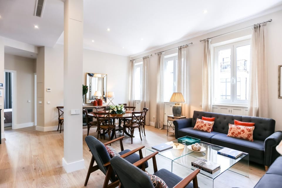 Communal lounge/ TV room, Living room