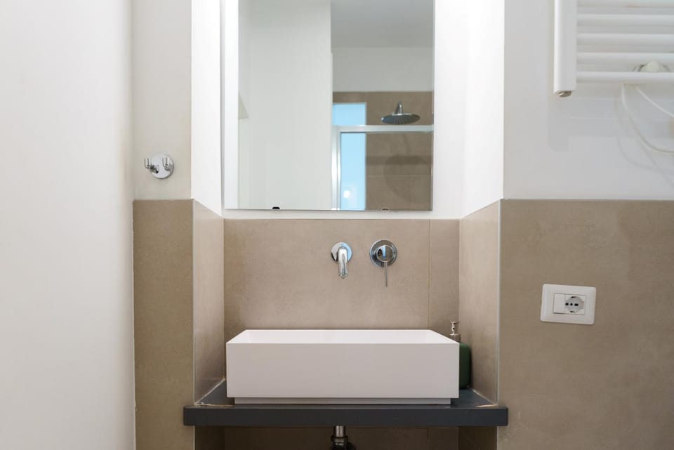 Area Milano Apartments - Tadino 17 close to Central Station Apartment in Milan