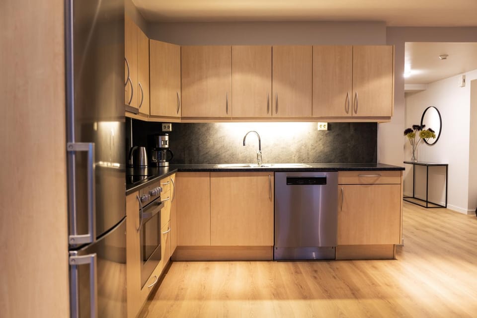 Kitchen or kitchenette, dishwasher, oven, pet friendly, stove