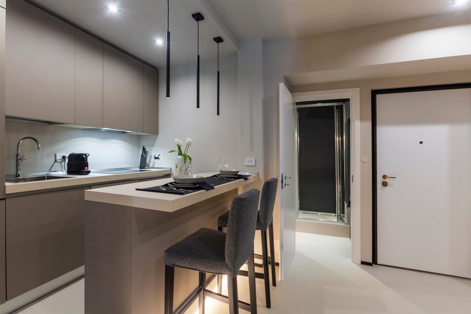 Kitchen or kitchenette, oven, stove