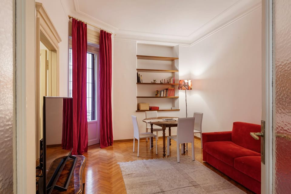 Living room, Seating area
