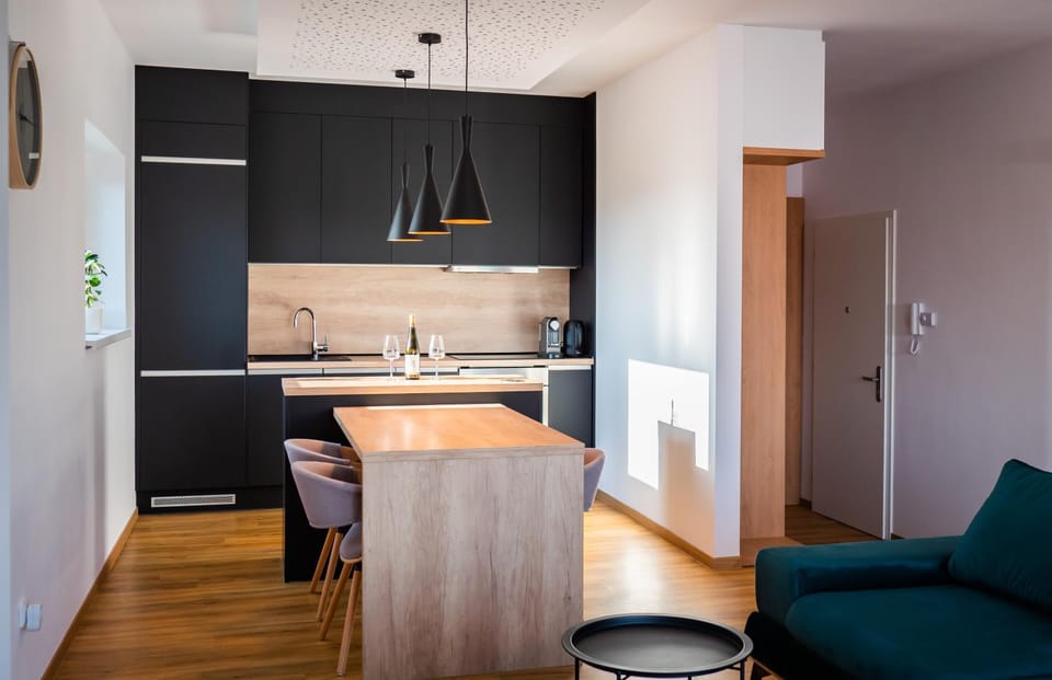 Kitchen or kitchenette, Living room