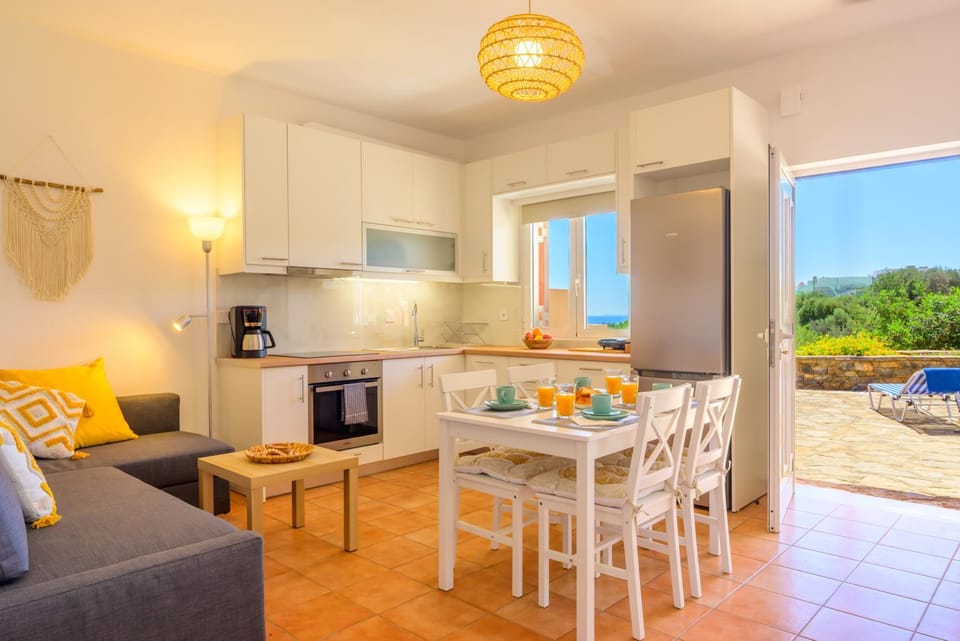 Seating area, Inner courtyard view, kitchen