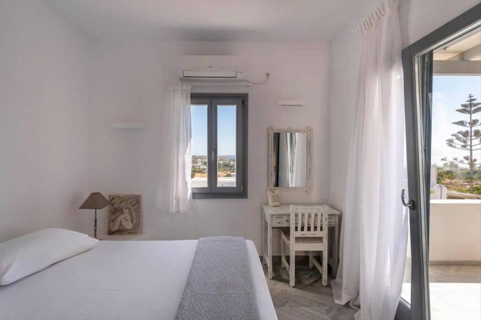 Petra Home by Rocks Estates House in Paros, Greece
