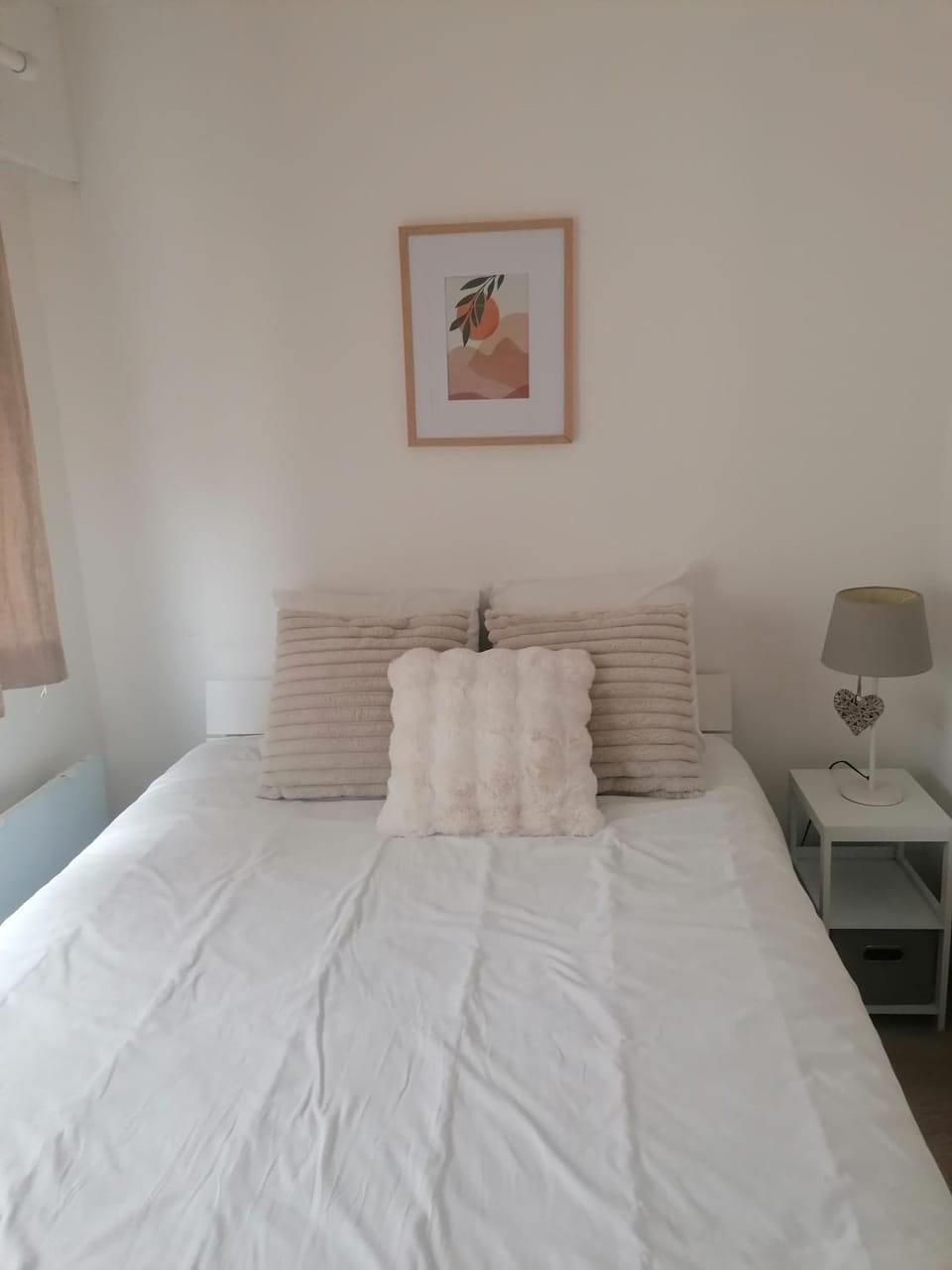 Chambre double avec salle de bain commune, a 2 min de la Croisette Vacation rental in Cannes