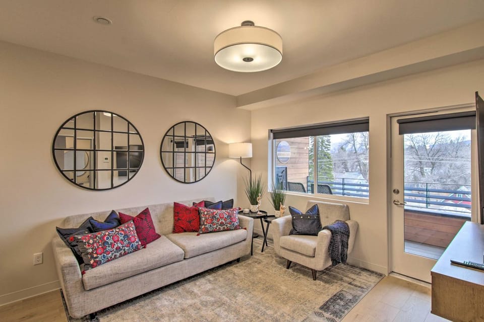 Chic Bozeman Apartment - 1 Block Off West Main St! House in Bozeman