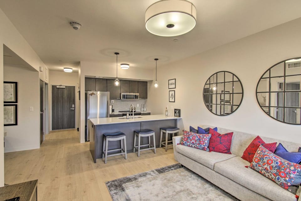 Chic Bozeman Apartment - 1 Block Off West Main St! House in Bozeman