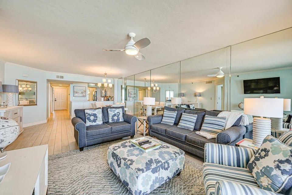 Oceanfront Marco Island Escape w/ Beach Access! House in Marco Island