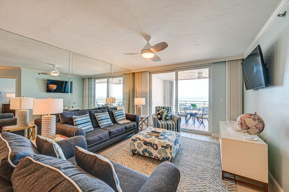 Oceanfront Marco Island Escape w/ Beach Access! House in Marco Island
