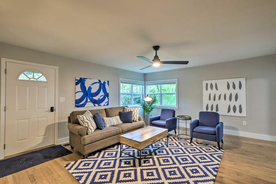 Updated Fayetteville Home Less Than 2 Miles to UArk! House in Fayetteville