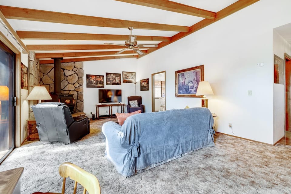 Mountain Springs Lodge House in Groveland