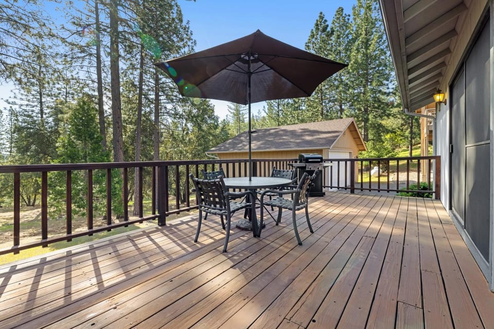 Mountain Springs Lodge House in Groveland