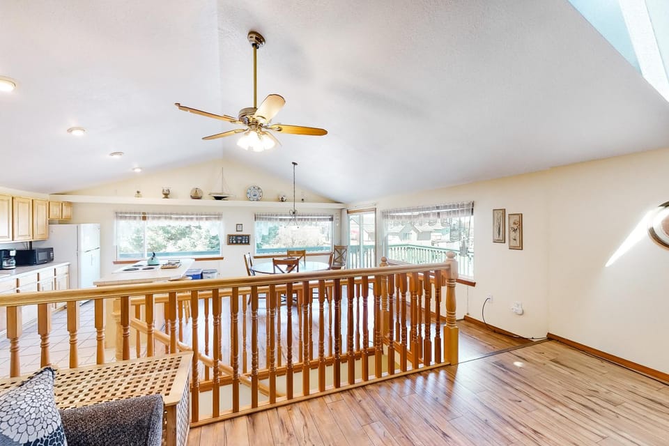 Cape Meares Retreat House in Cape Meares