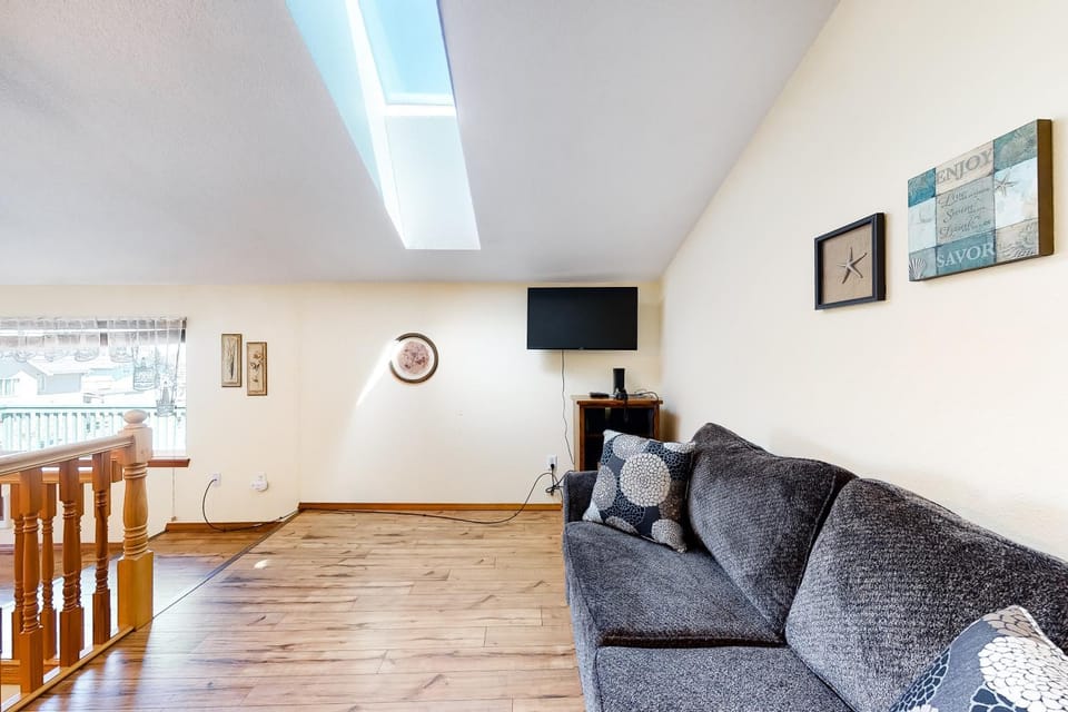 Cape Meares Retreat House in Cape Meares