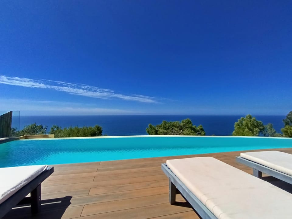 Natural landscape, Balcony/Terrace, Sea view, Swimming pool, sunbed