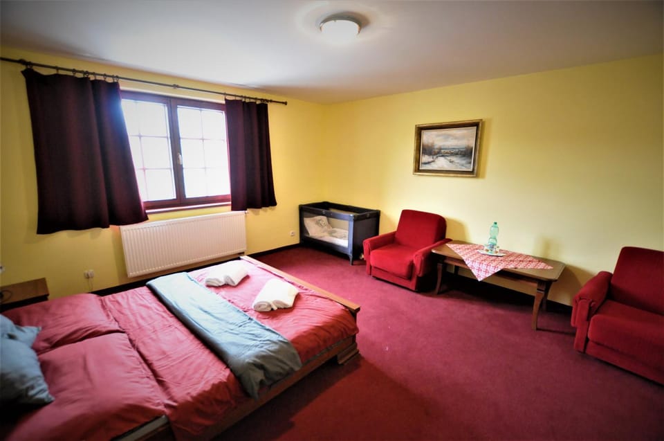 Reštaurácia Penzión na mlyne Bed and Breakfast in Slovakia