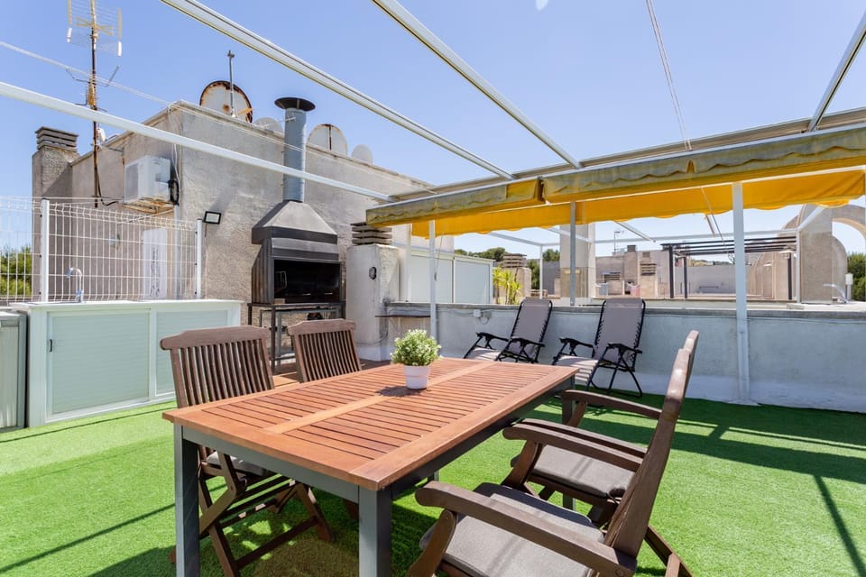 Day, BBQ facilities, Balcony/Terrace, Evening entertainment